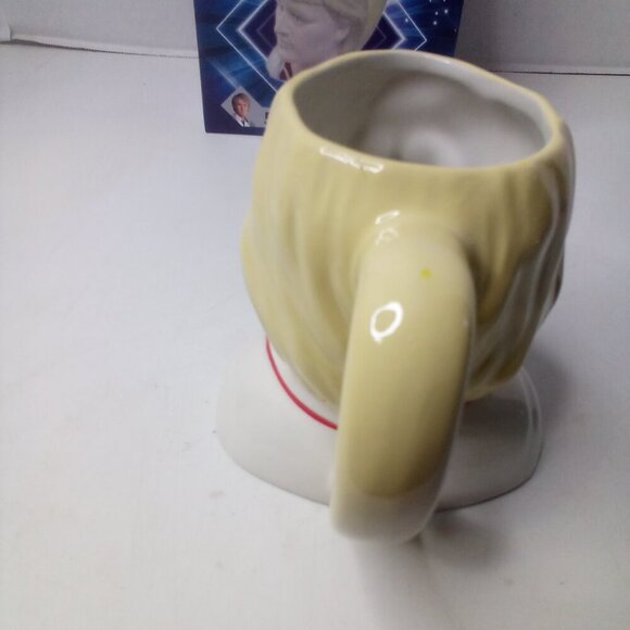 Doctor Who 5th Doctor Peter Davison Ceramic 3D Mug BBC Zeon Design - Picture 9 of 15